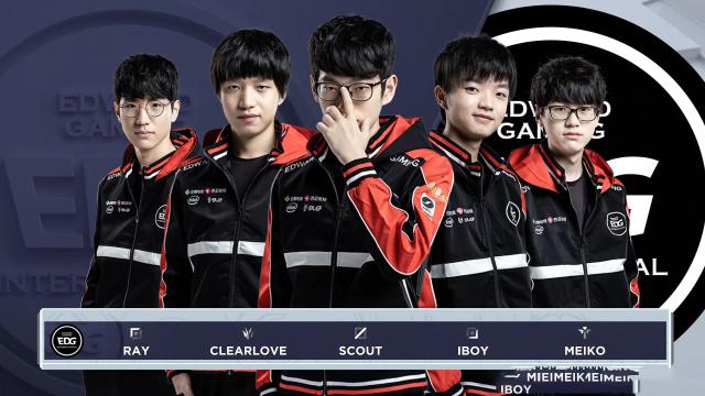 更多在皇家 更多在皇家