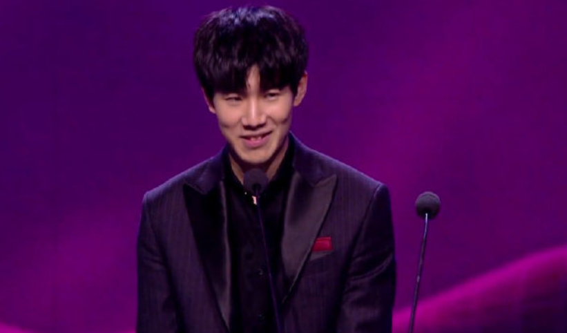 明他真的 明他真的