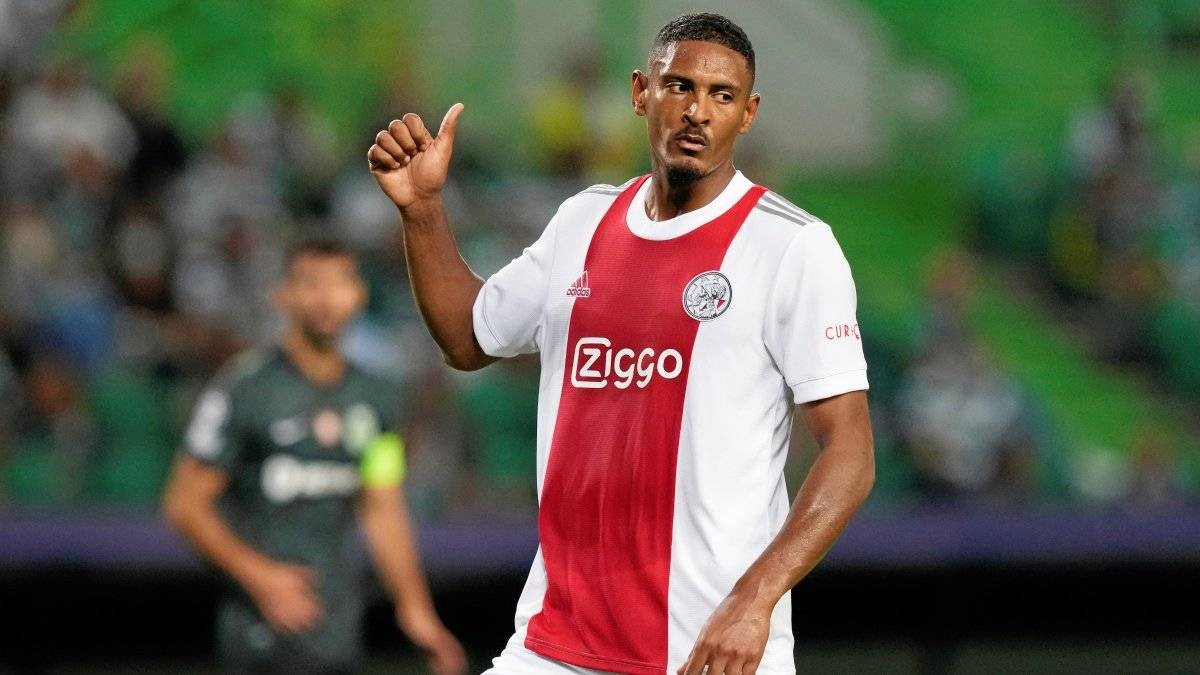 比赛中都不 比赛中都不