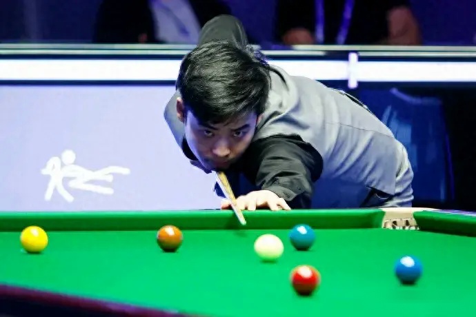 皇马始终保 皇马始终保